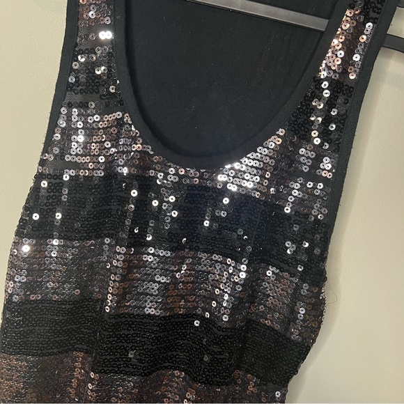 Sequins tank top - Picture 2 of 4
